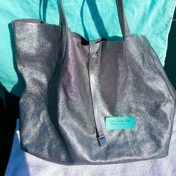 Tiffany and Co Reversible Tote Purse in Silver and Gray with matching Pochette - Picture 3 of 13